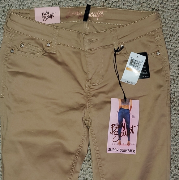 Crop Tan Size 3 - Picture 3 of 11